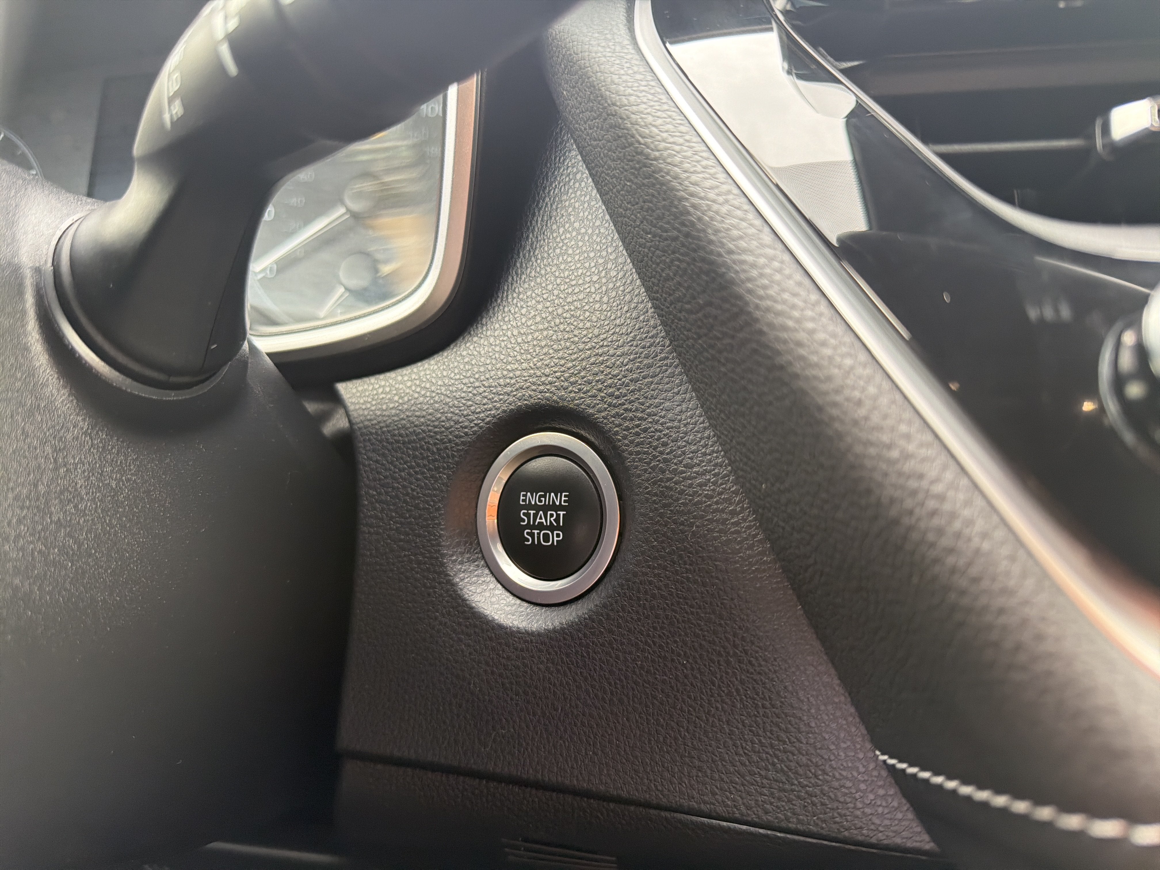 2023 Toyota Corolla Hatchback SE