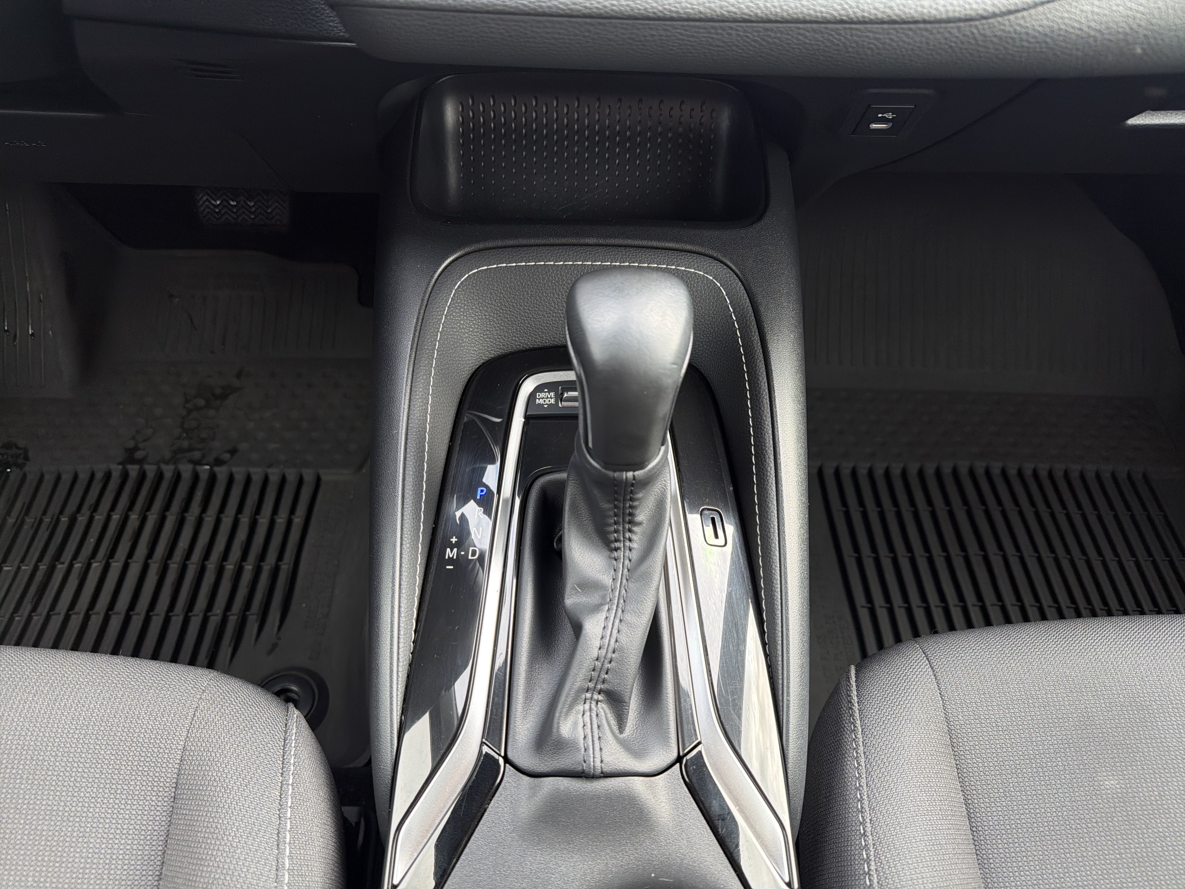 2023 Toyota Corolla Hatchback SE