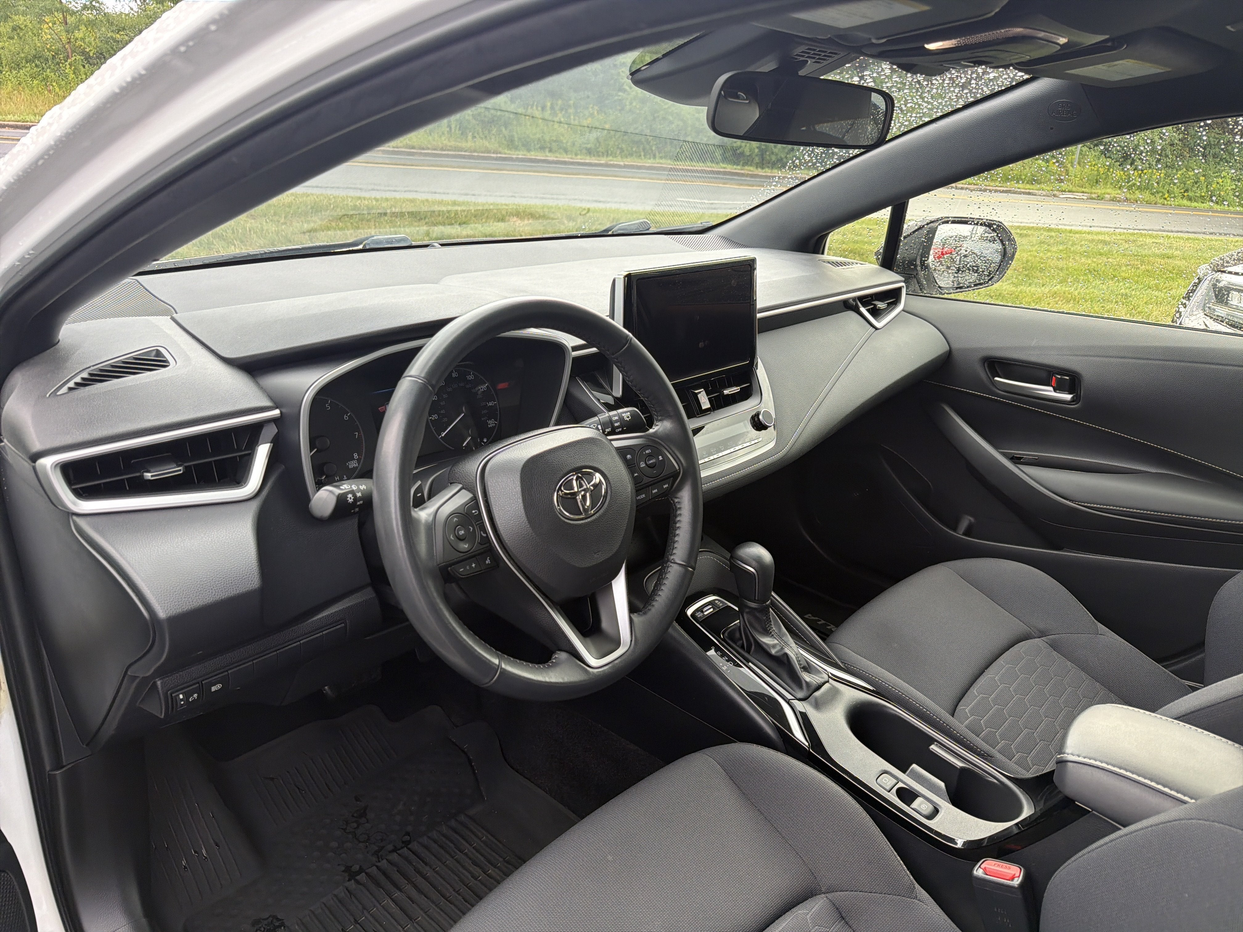2023 Toyota Corolla Hatchback SE