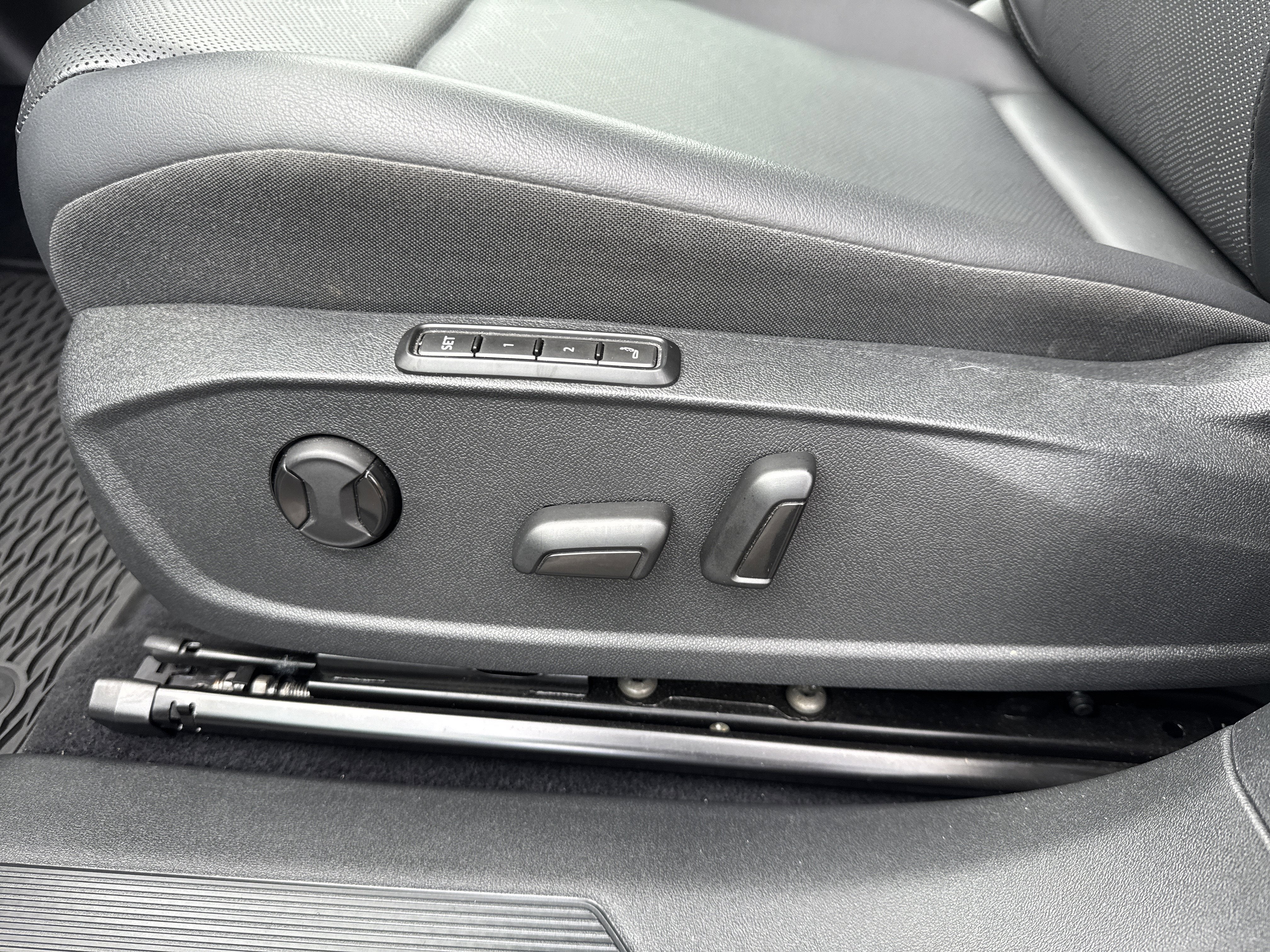 2022 Volkswagen ID.4 Pro S