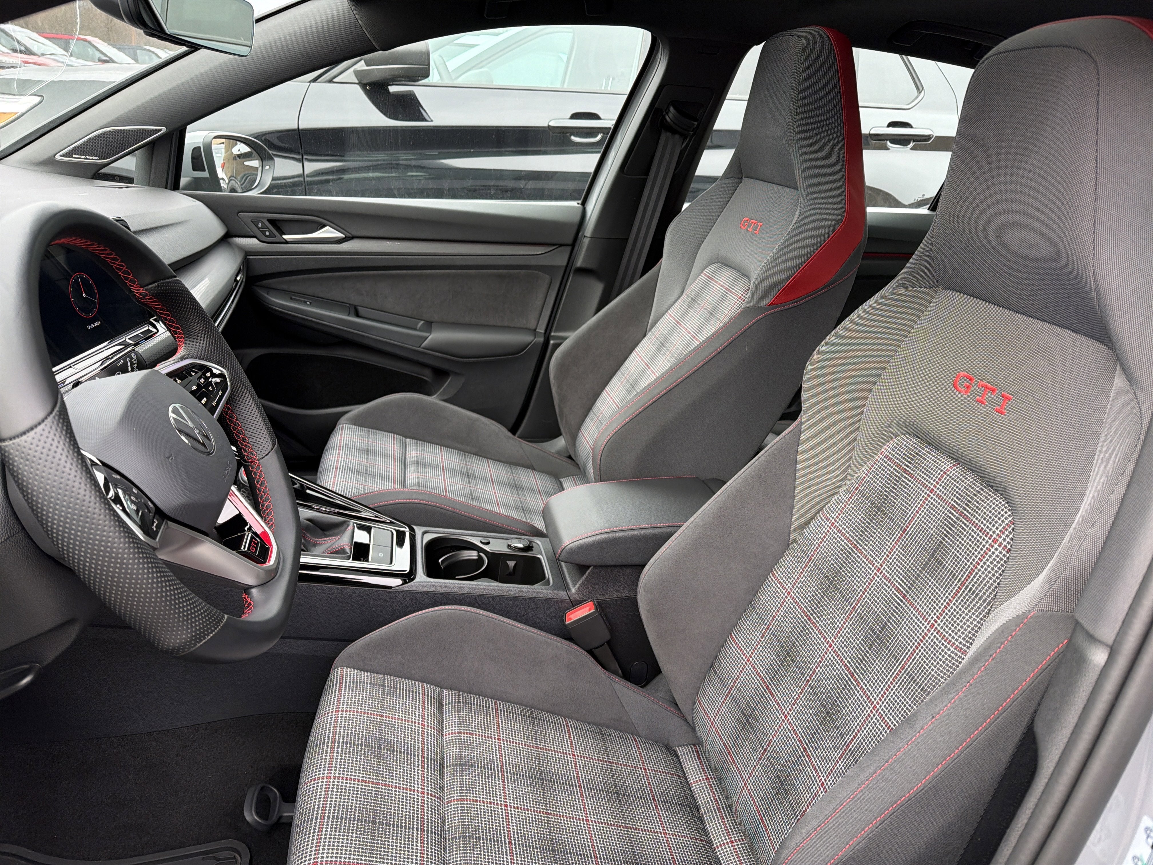 2023 Volkswagen Golf GTI SE