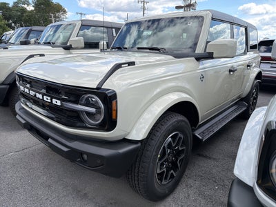 2026 Ford Bronco Outer Banks®