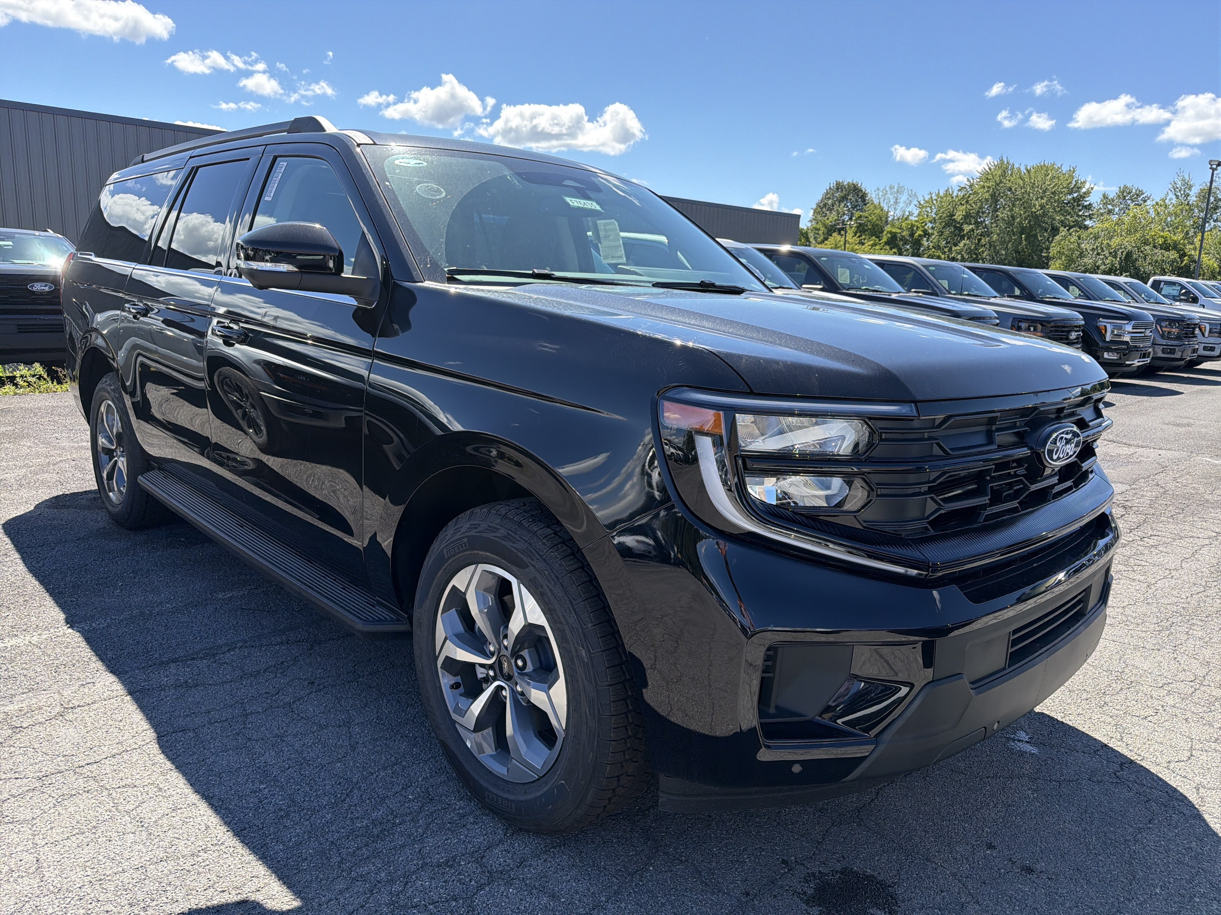 2027 Ford Expedition MAX Active