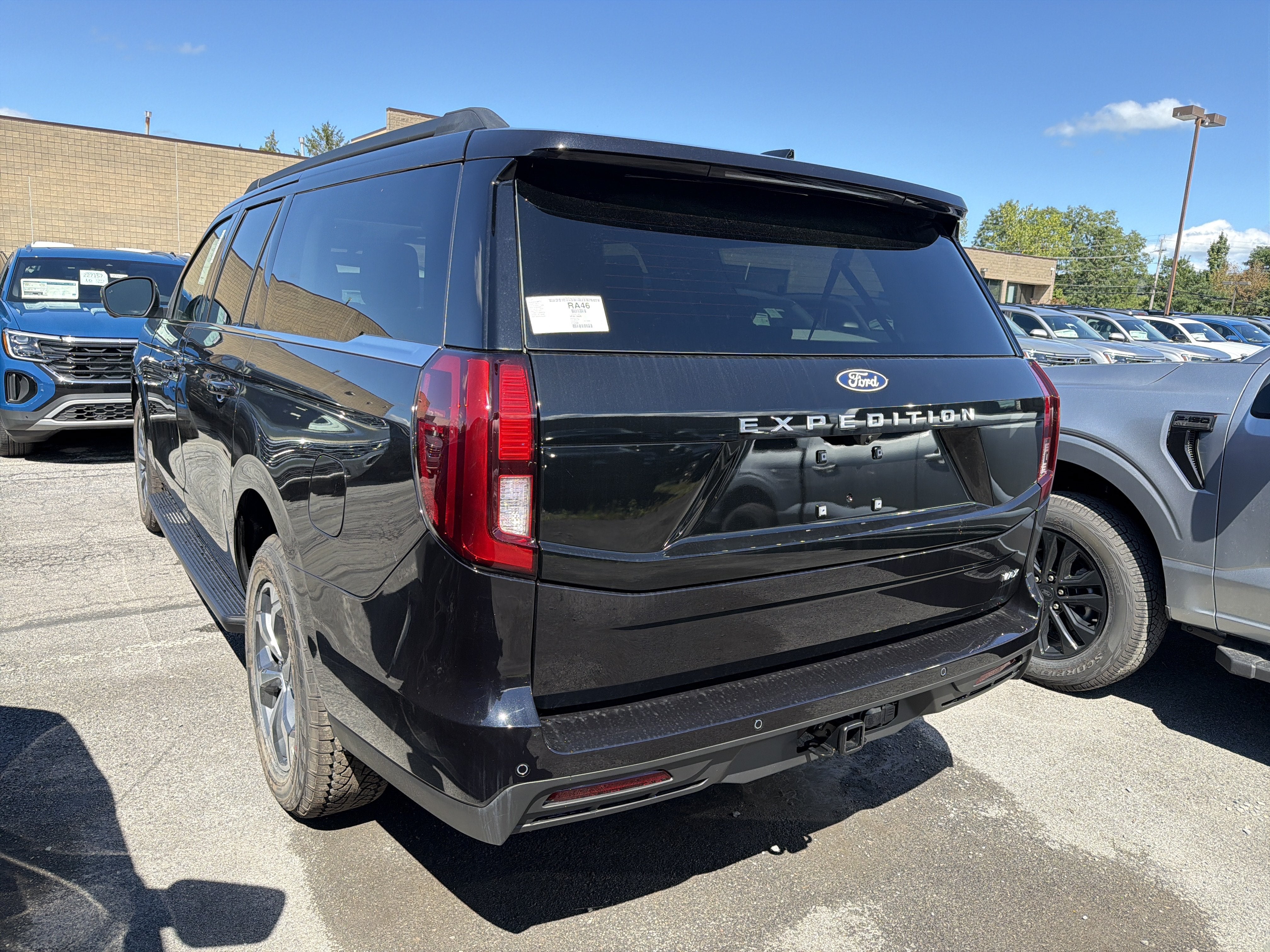 2027 Ford Expedition MAX Active