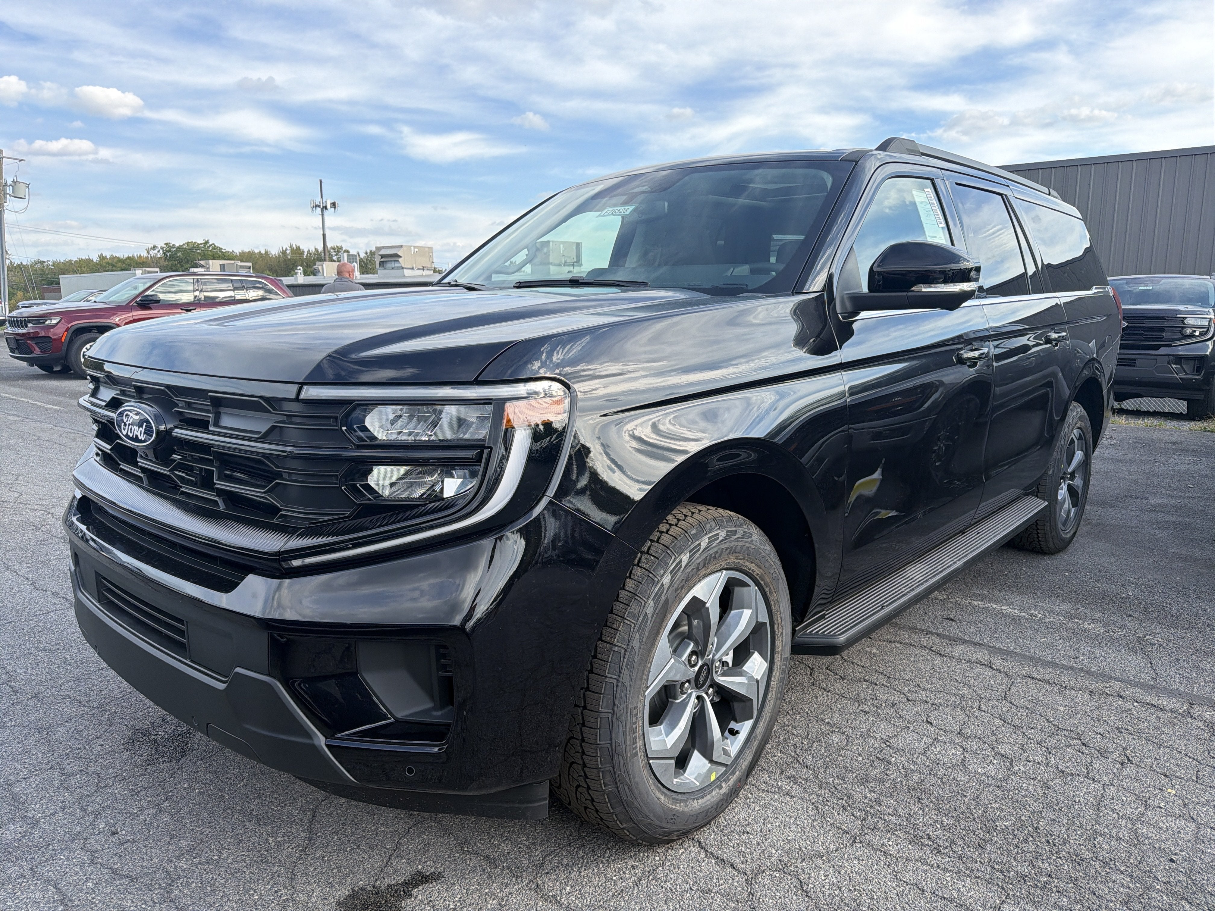 2027 Ford Expedition MAX Active