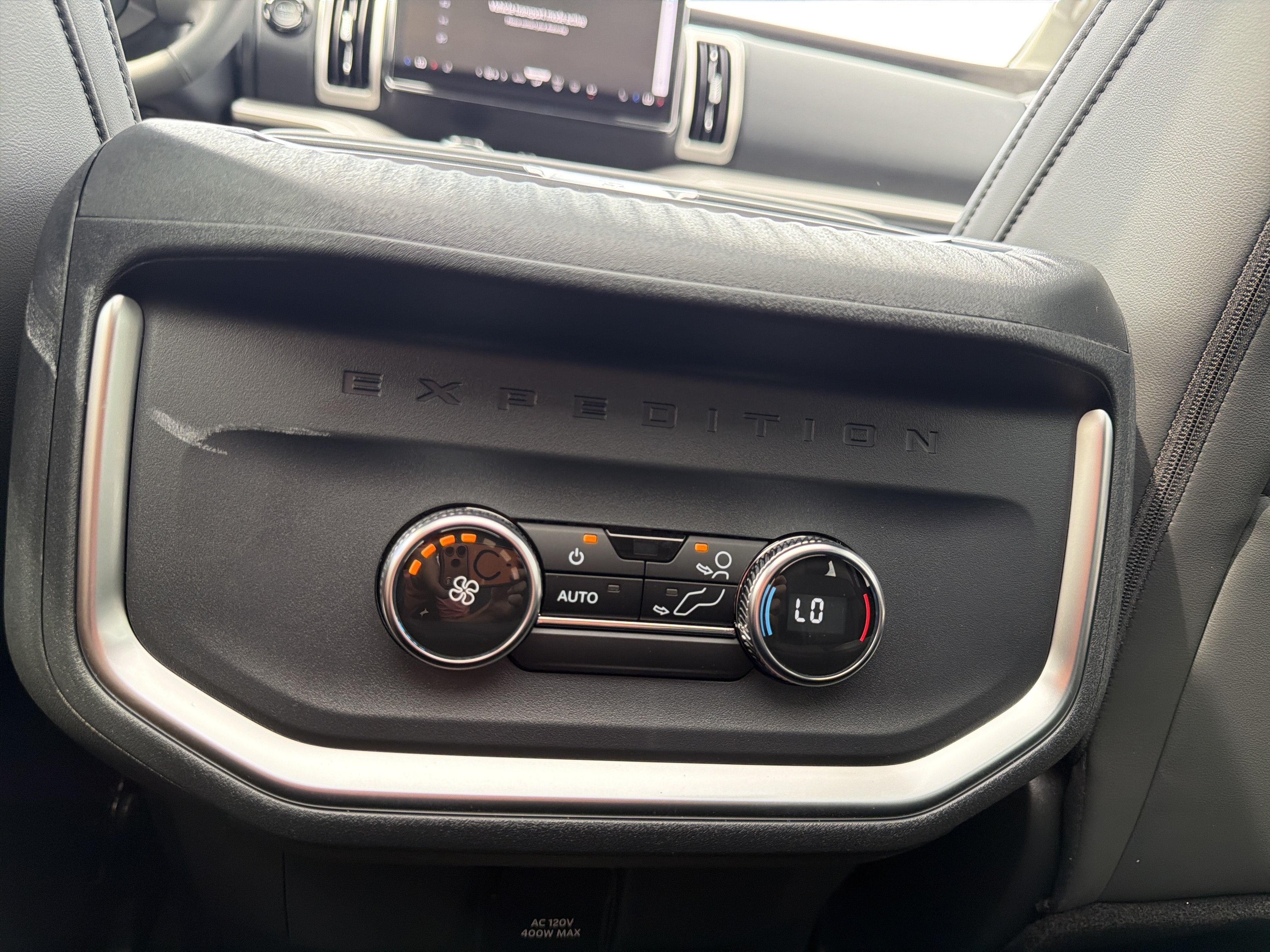 2026 Ford Expedition MAX Active