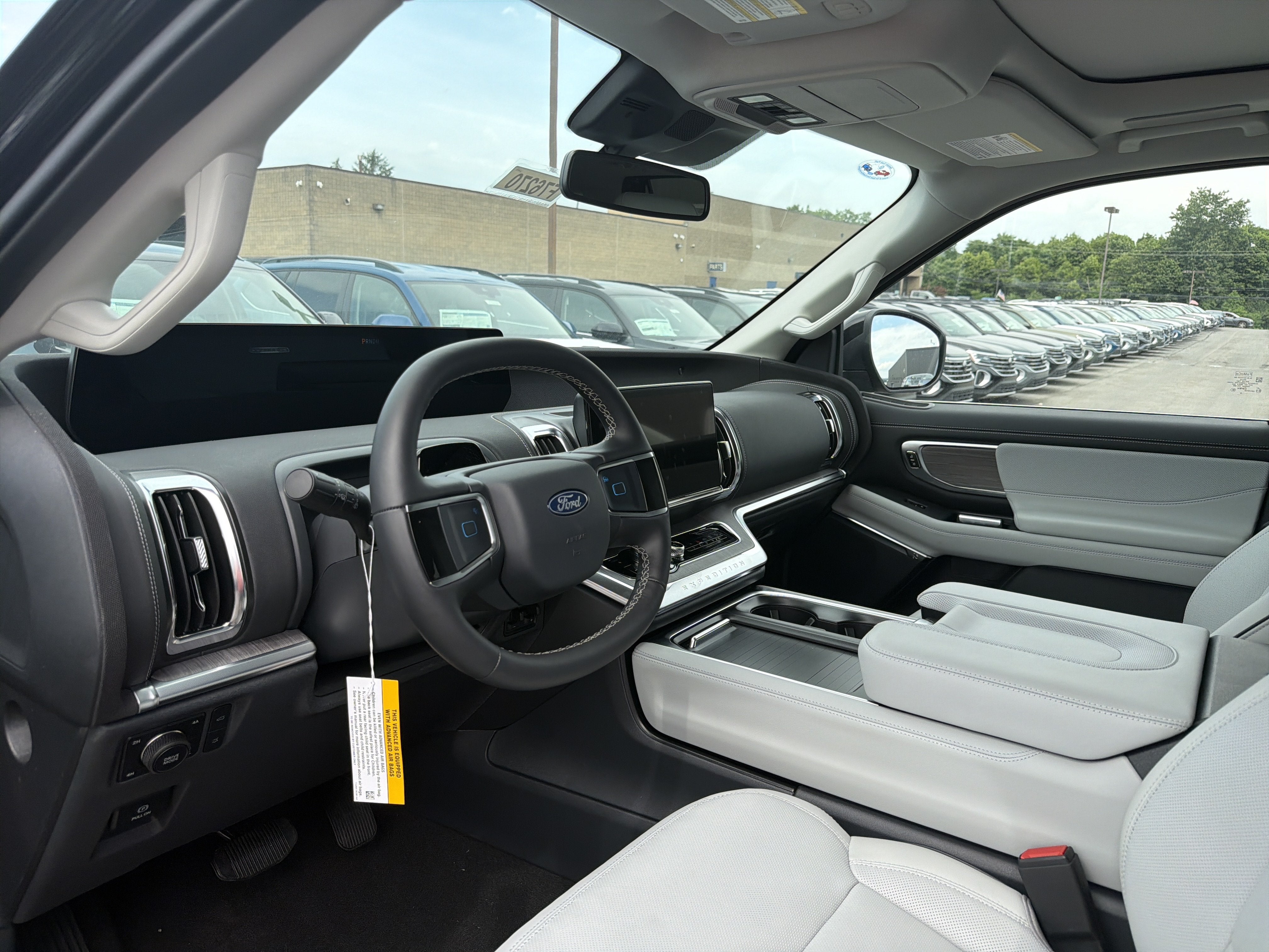 2026 Ford Expedition MAX Platinum®