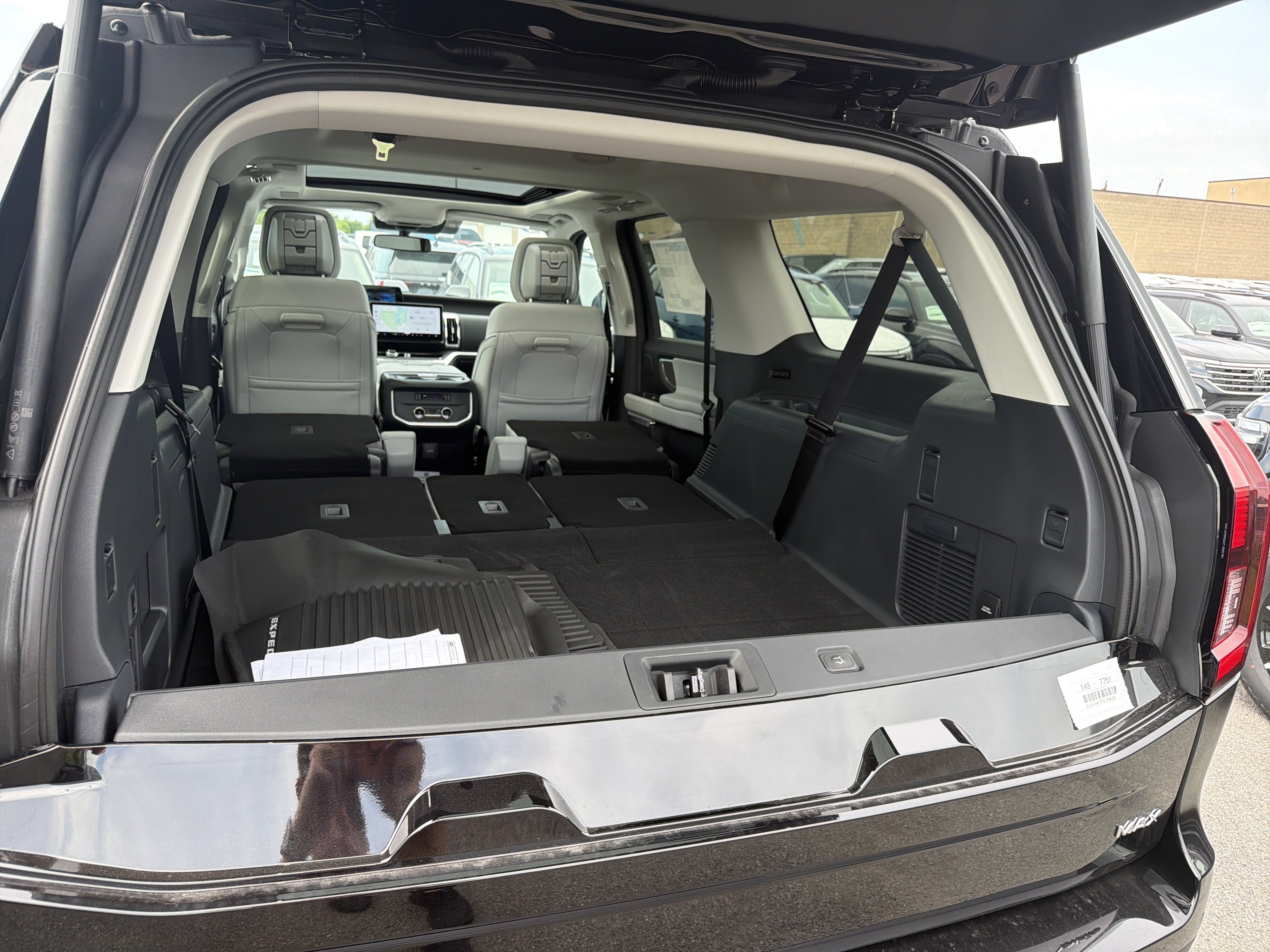 2026 Ford Expedition MAX Platinum®