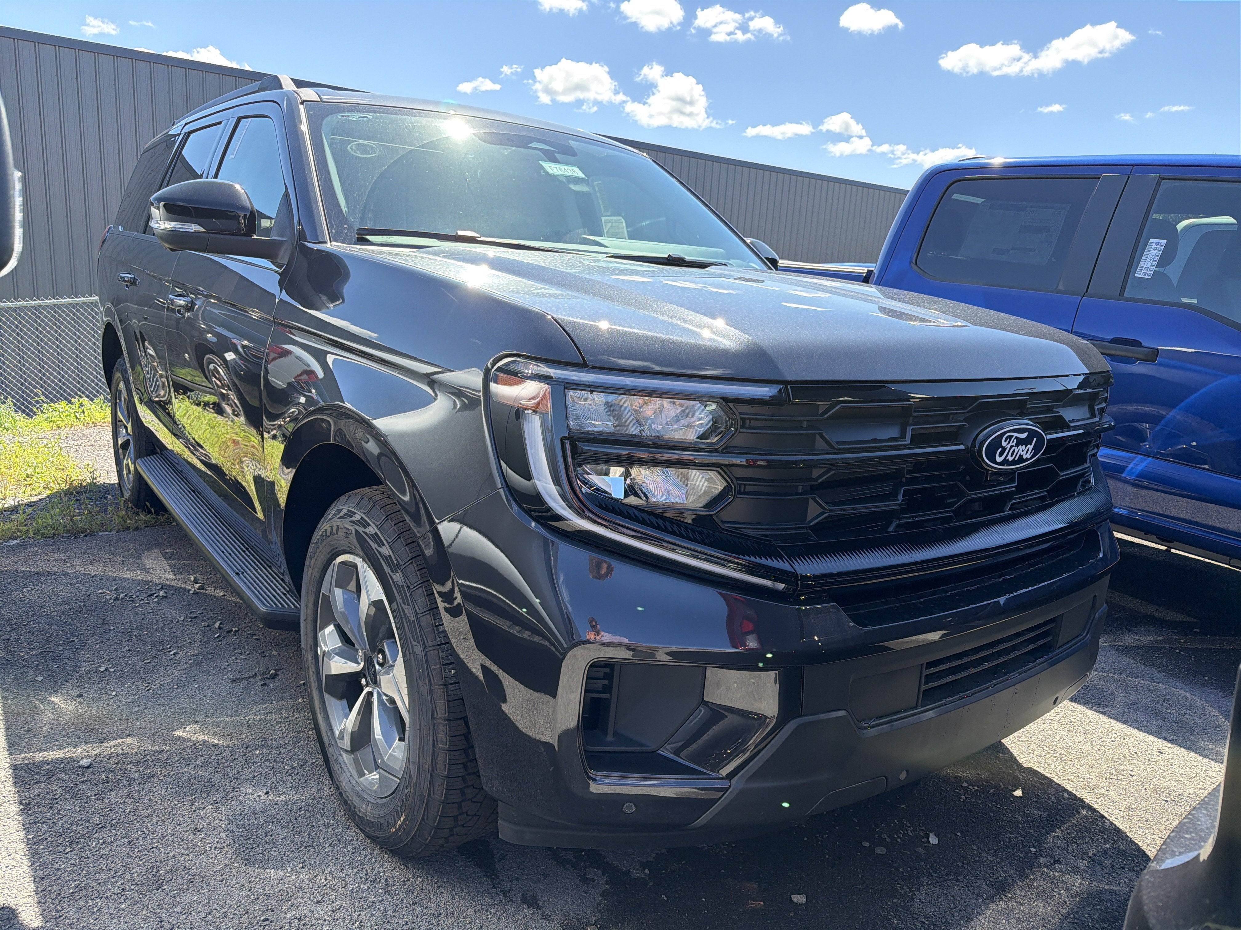 2027 Ford Expedition Active
