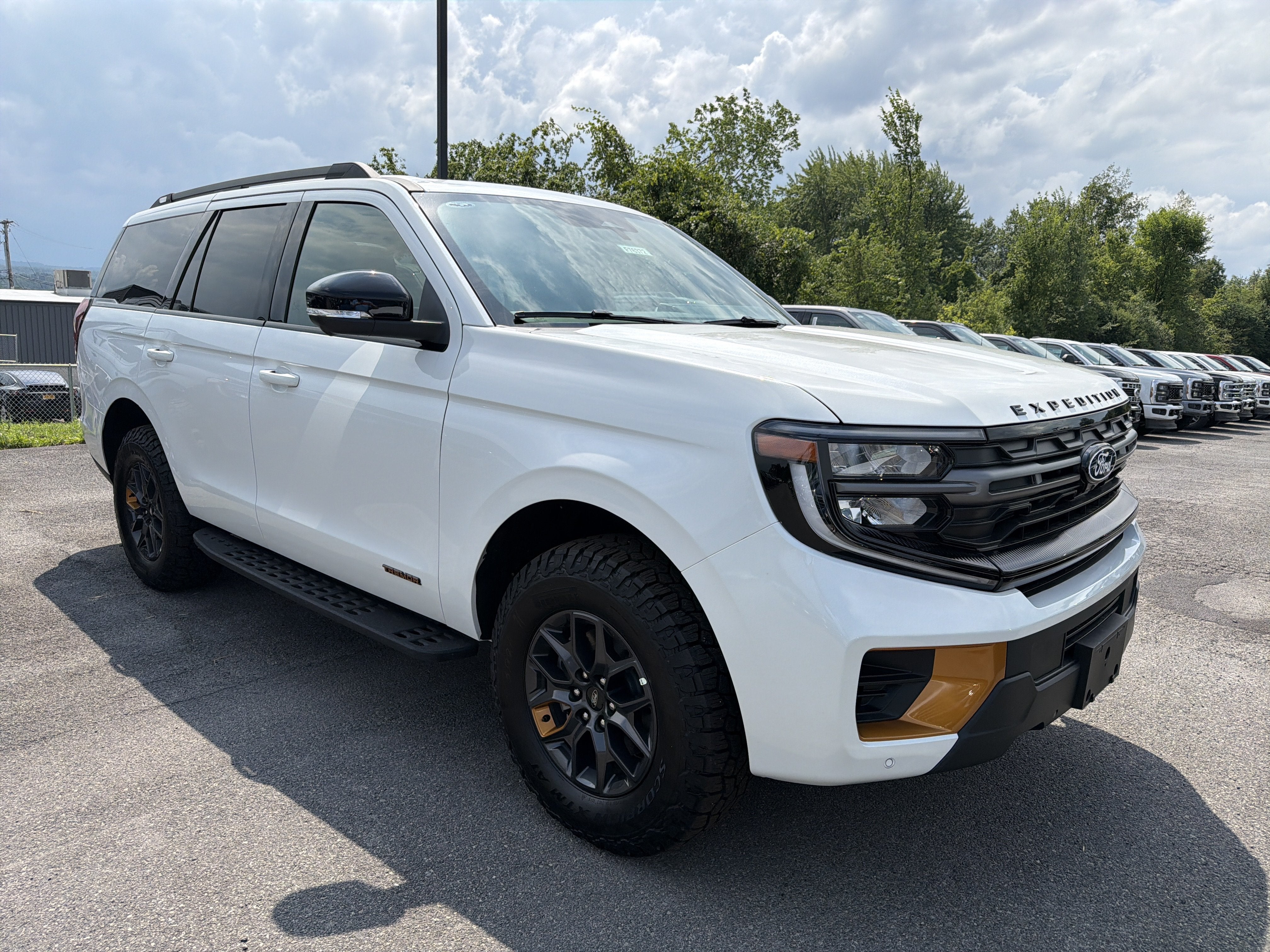 2027 Ford Expedition Tremor®