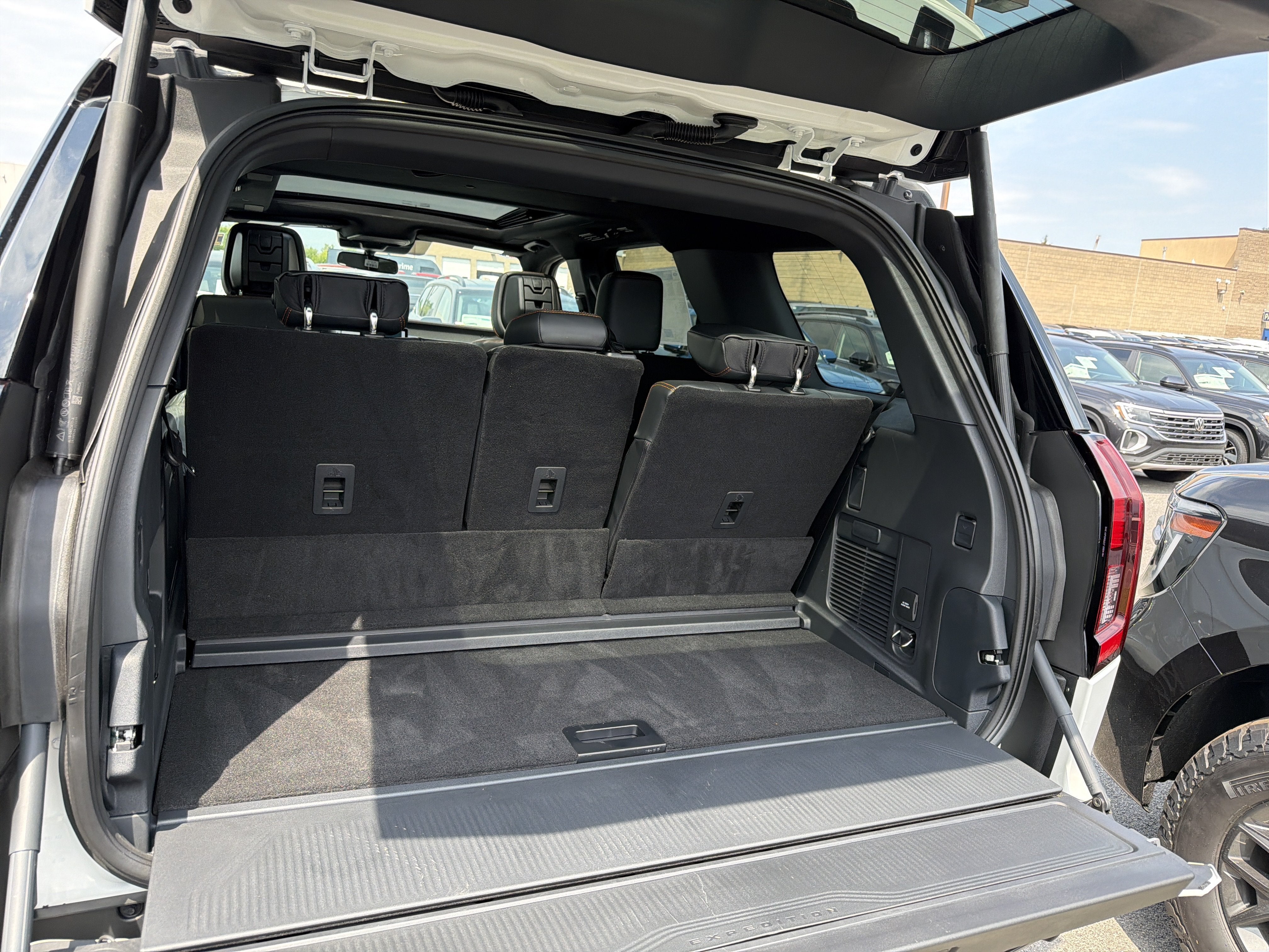 2027 Ford Expedition Tremor®