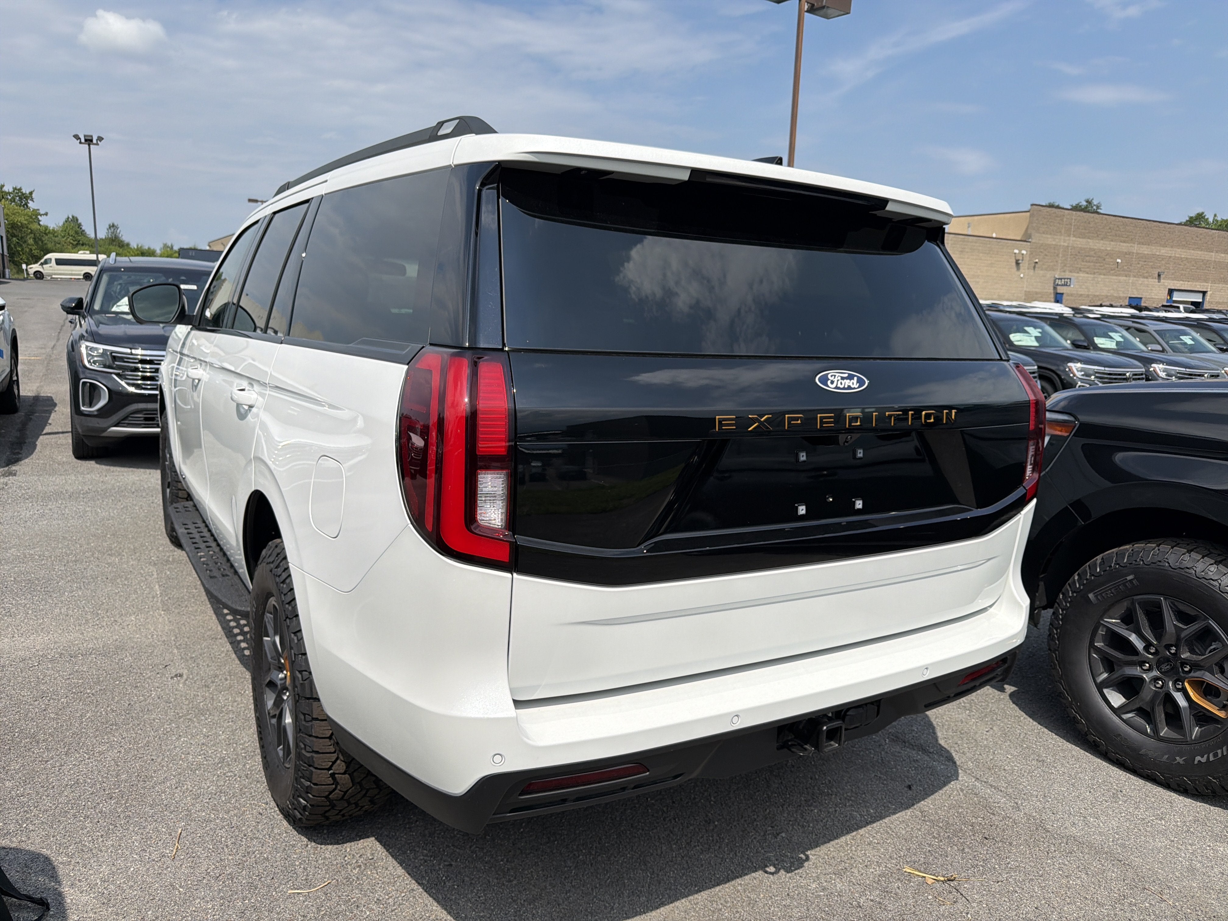 2027 Ford Expedition Tremor®