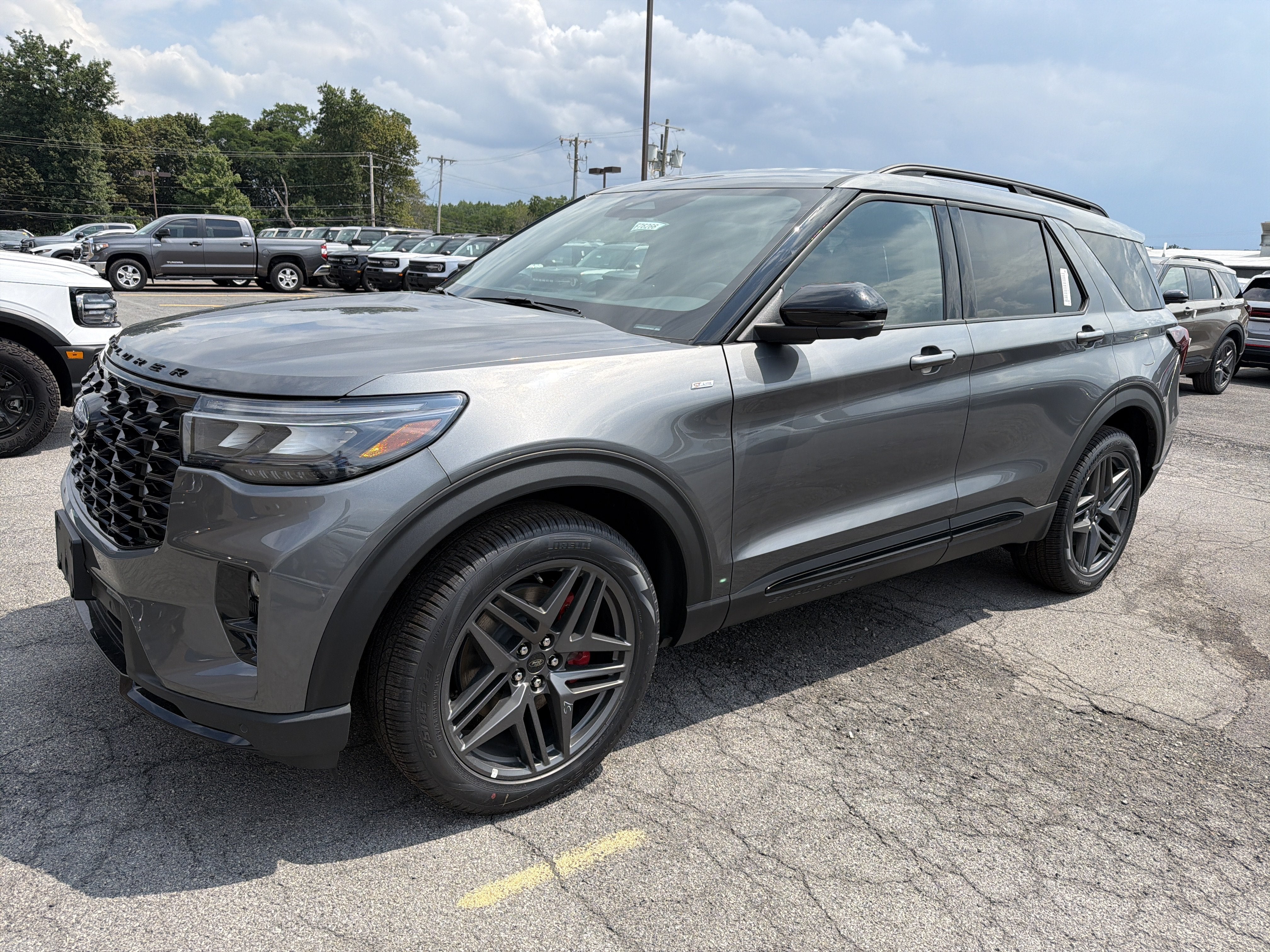 2026 Ford Explorer ST-Line
