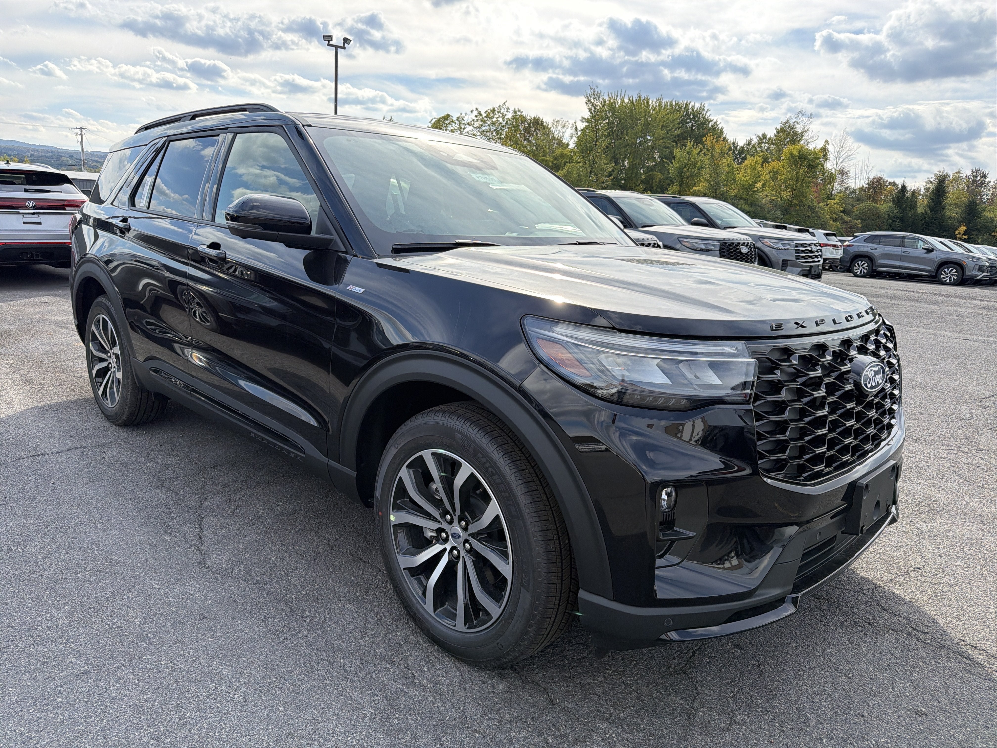 2027 Ford Explorer ST-Line
