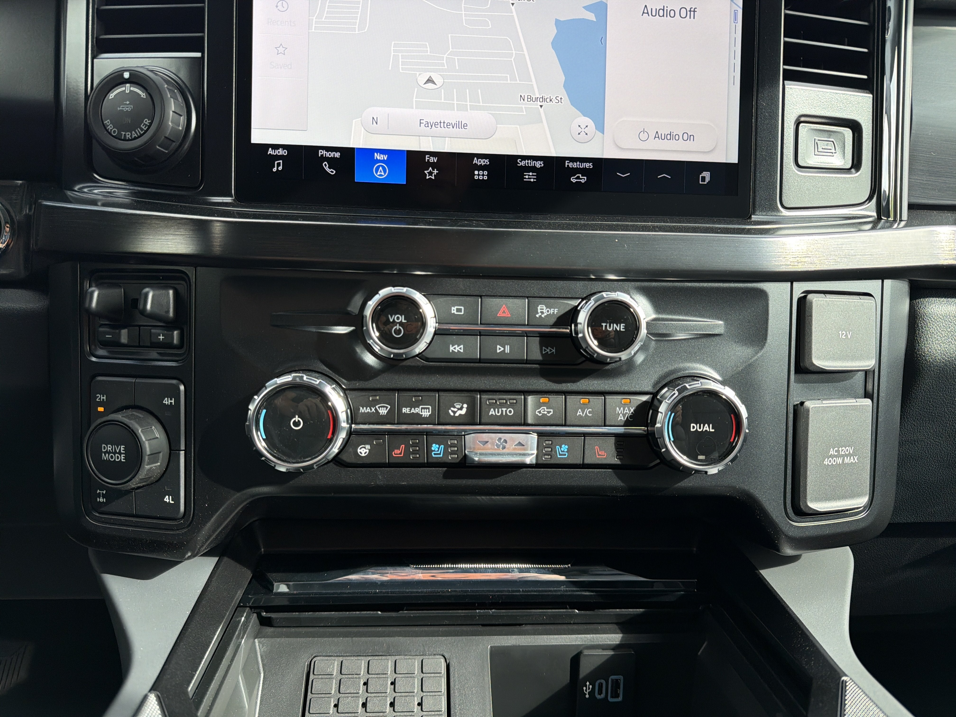 2026 Ford Super Duty F-350® Lariat®