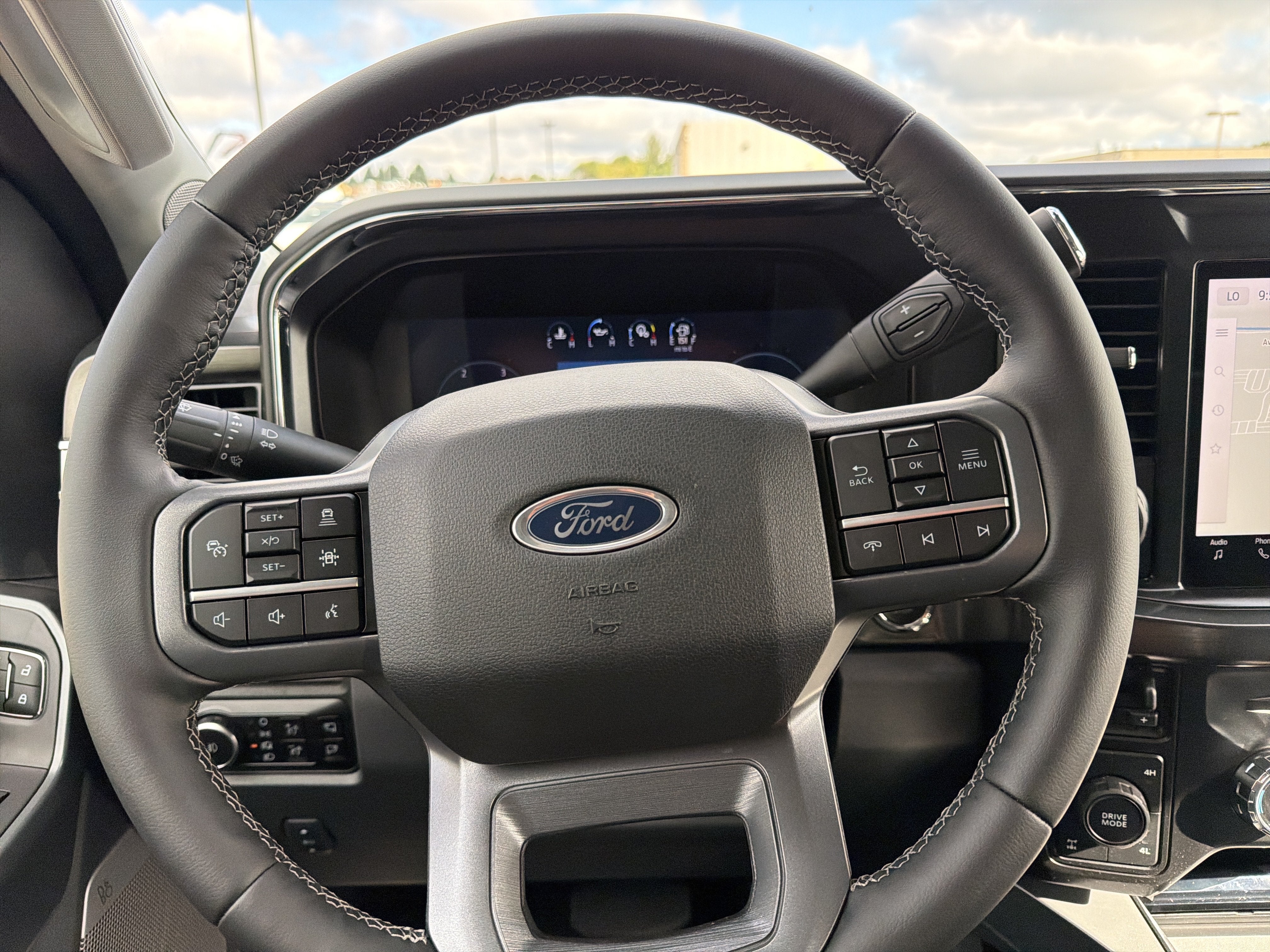 2026 Ford Super Duty F-350® Lariat®