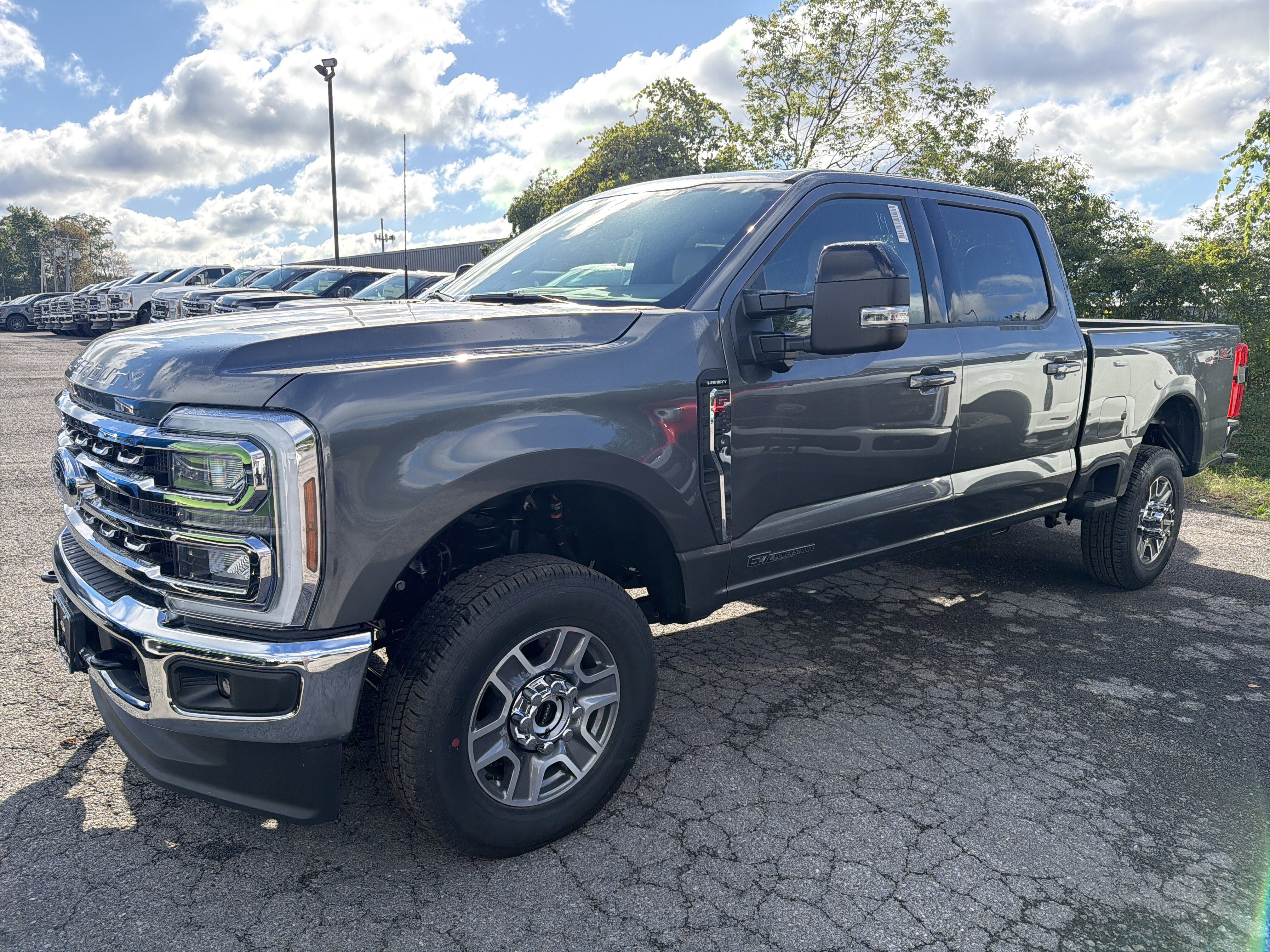2026 Ford Super Duty F-350® Lariat®