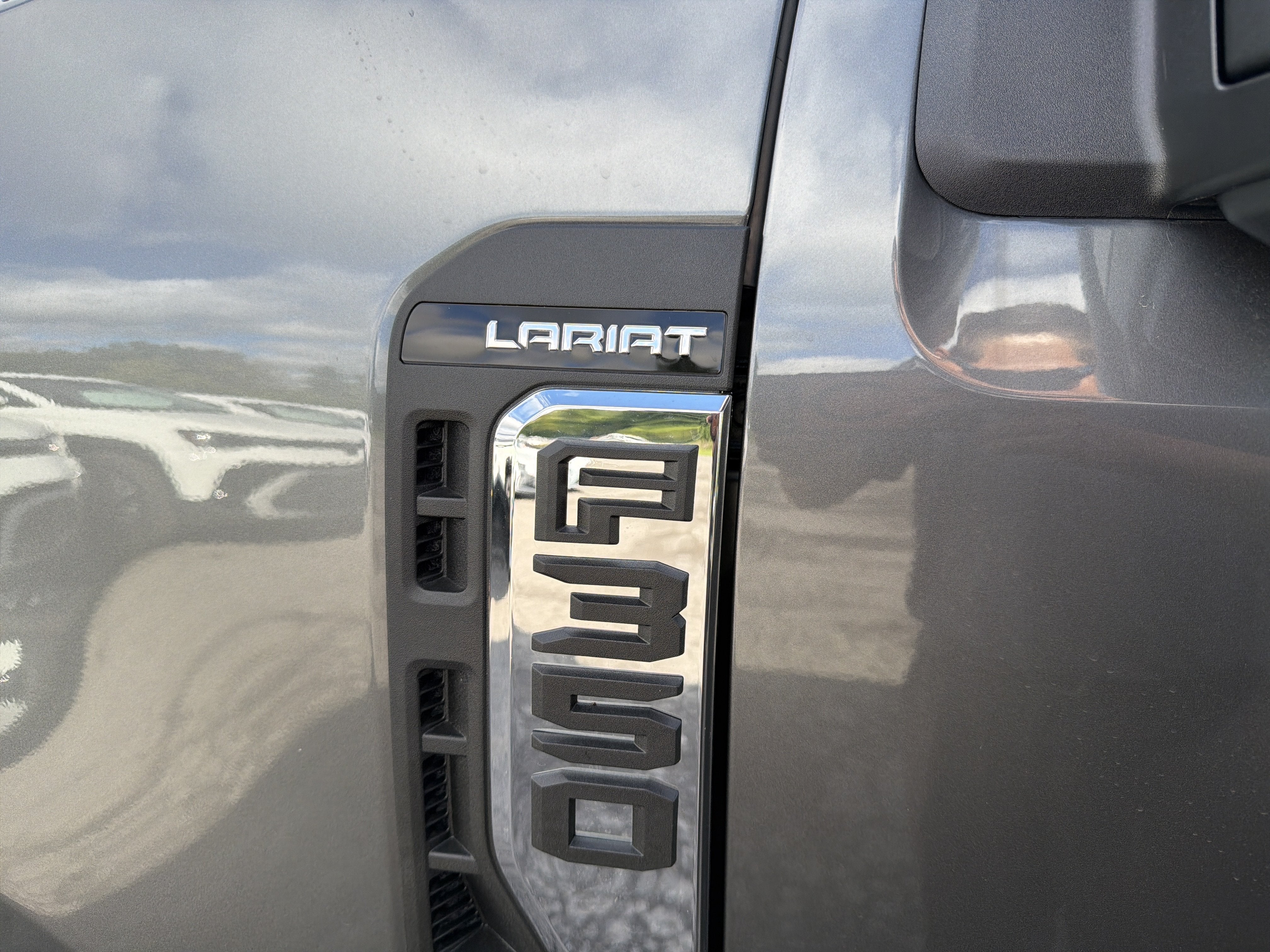 2026 Ford Super Duty F-350® Lariat®