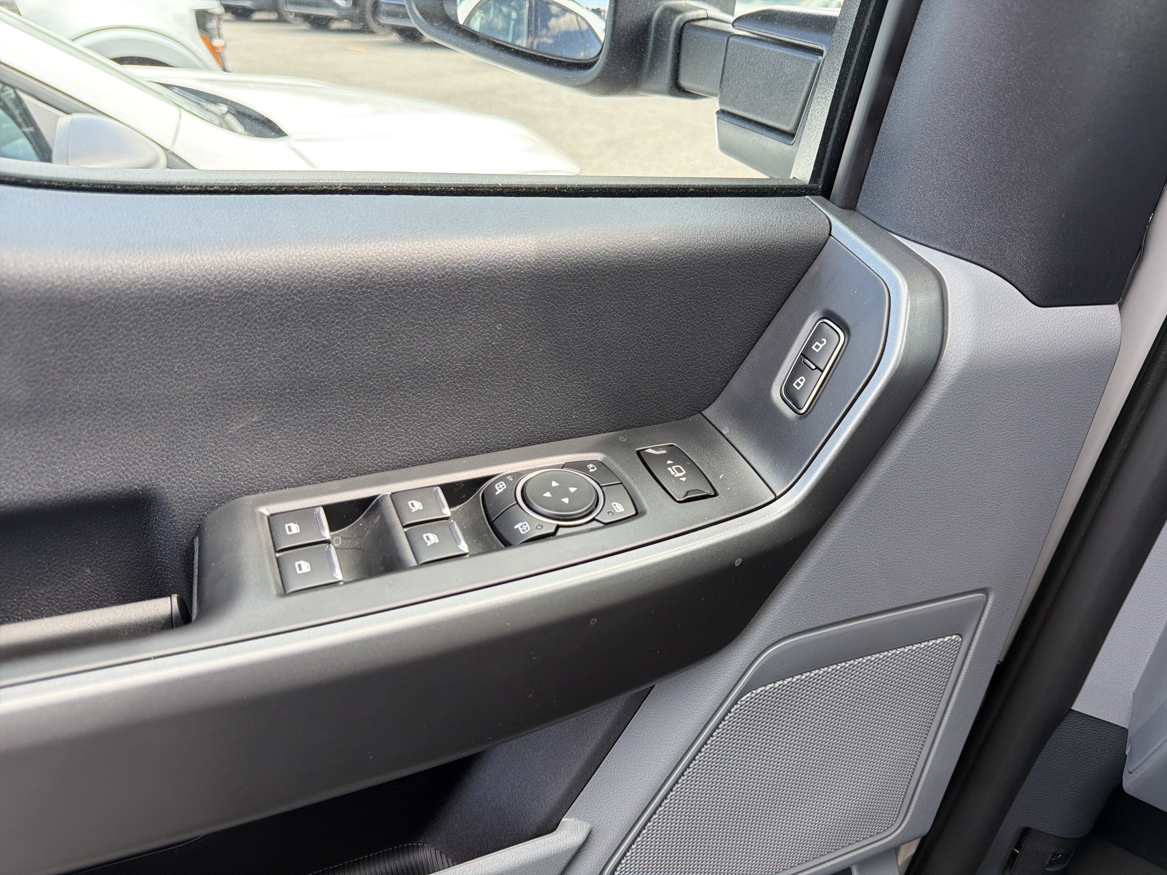 2026 Ford Super Duty F-350® XLT