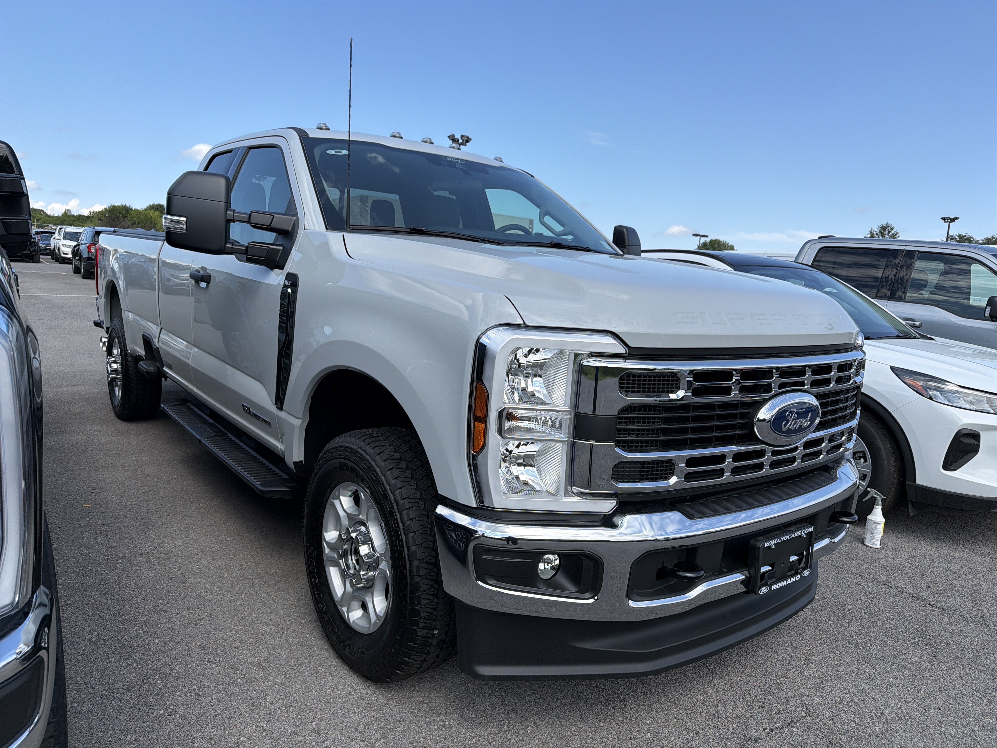 2026 Ford Super Duty F-350® XLT