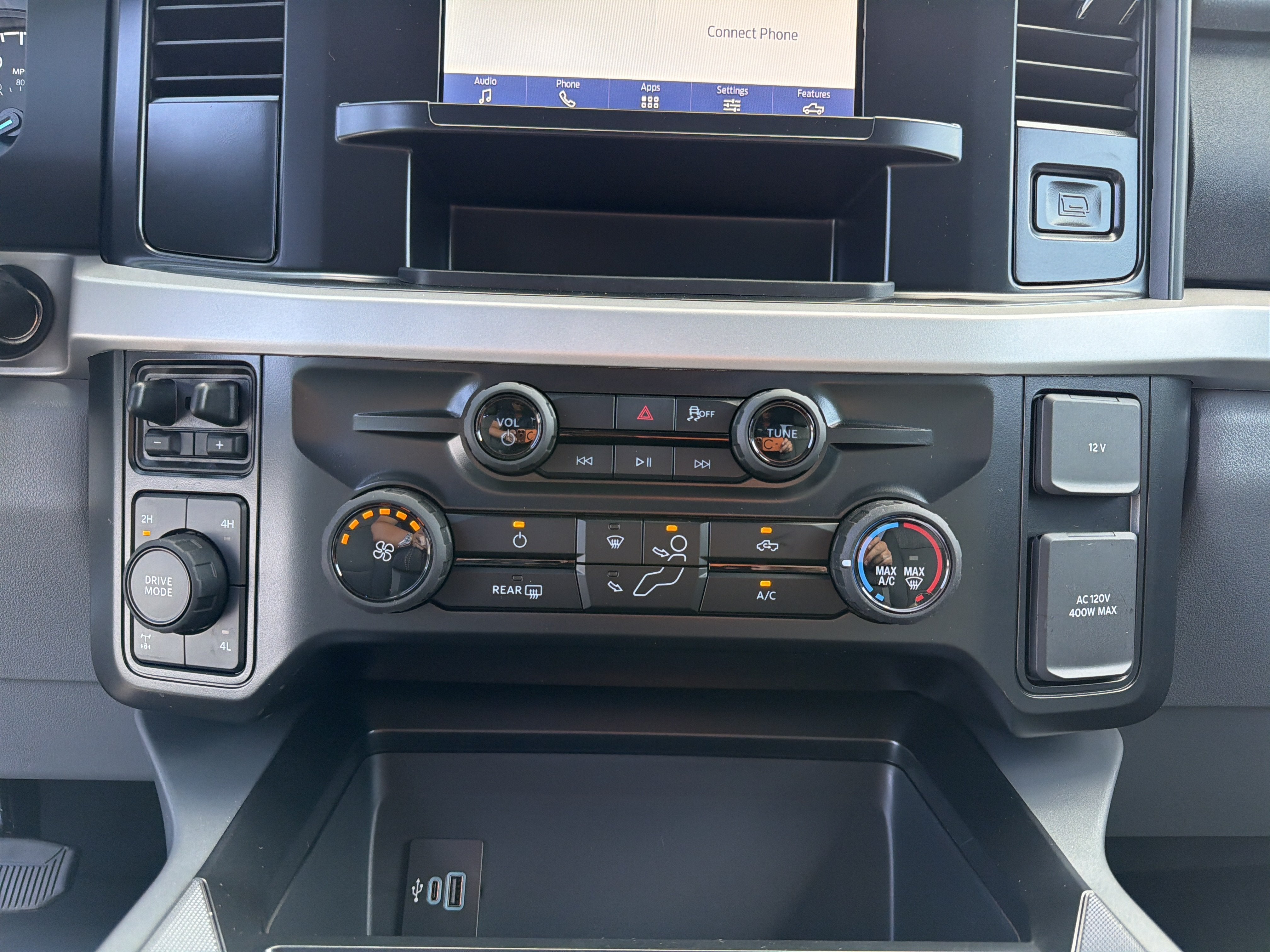 2026 Ford Super Duty F-350® XLT
